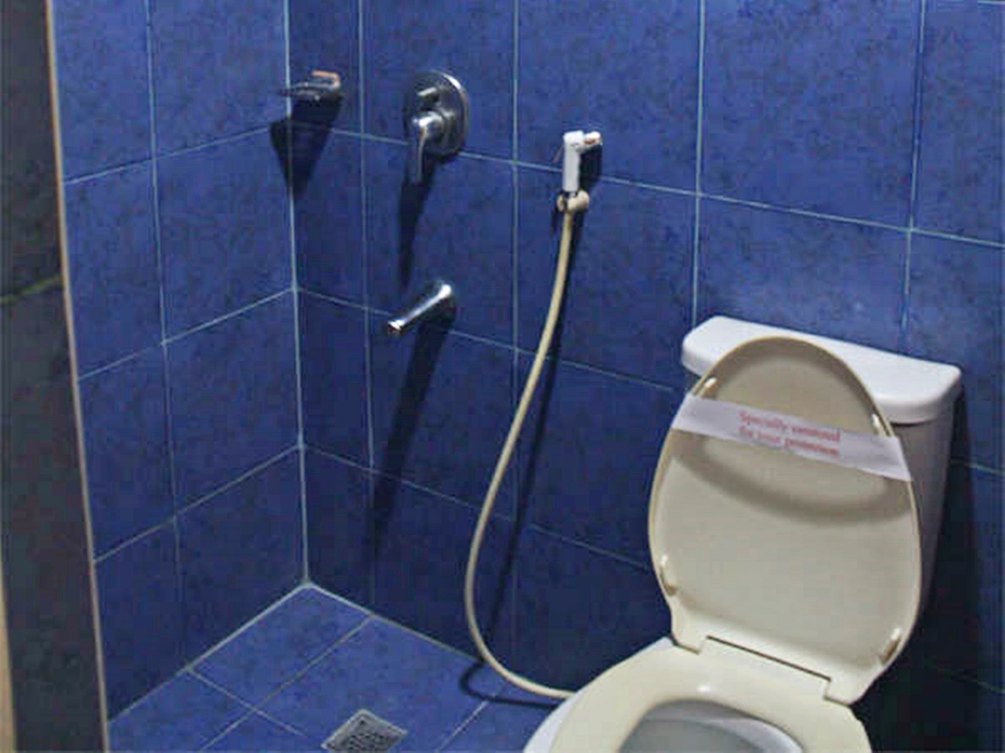 Vista Apartelle Makati City Luaran gambar