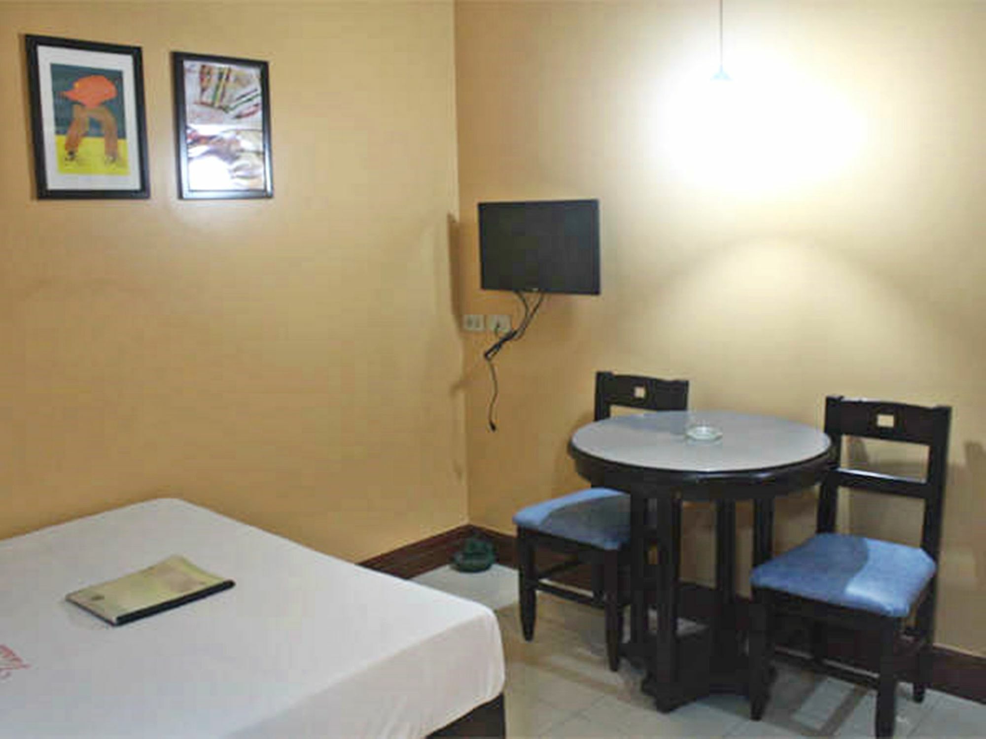 Vista Apartelle Makati City Luaran gambar